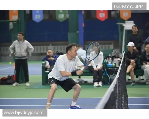 全国锦标赛精彩回顾杭州网球队展现出色节奏与团队默契